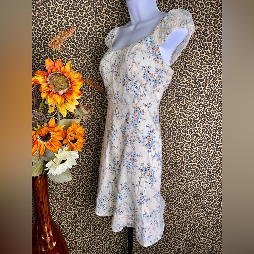 🦋B2G1🦋OLD NAVY Floral Cap Sleeve Fit & Flare Dress | MEDIUM - Picture 4 of 9